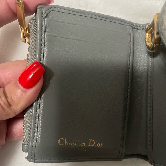 Dior Gray Wallet with Gold Zipper - Picture 4 of 7